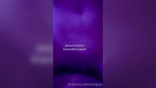 Onlyfans火辣網紅嫩妹nicejrps自摸與炮友啪啪淫水超多2