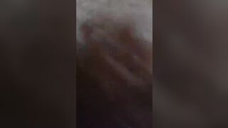 飢渴難奈的美少婦 渴望能快點抽插她的肥穴 3