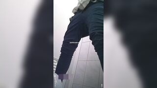 景區女廁偷拍 氣質小姐姐方便~姿態百出-13