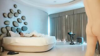 愛我多深啊 太爽了 動不了了 我腿酸了 逼毛濃密輕熟女洗澡時候控制不住先來幾下 被無套輸出 嬌喘不停