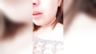 短髮美女快被乾哭了 浪叫呻吟