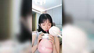 氣質短髮眼鏡學妹自慰 細腰美乳身材超棒