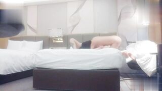 探花肥屍哥出差找了個氣質大奶美女打一炮