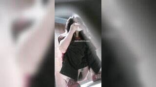 廁拍 高顏值美女尿尿-09