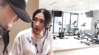 台灣DaisybabyTW在健身房把她幹到高潮