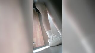 廁拍 高顏值美女尿尿-13