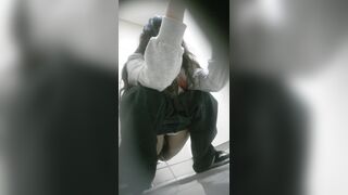 廁拍 高顏值美女尿尿-06