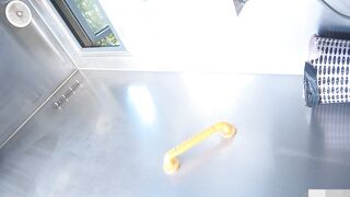 廁所偷拍 青春女大生 -04