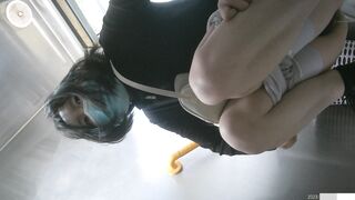 廁所偷拍 青春女大生 -08