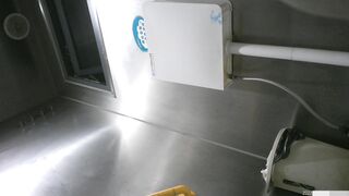 廁所偷拍 青春女大生 -02