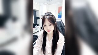 豐滿校花美女下海直播 漏出誘人巨乳 -10