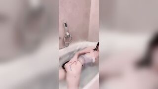 白皙性感綠茶【靜雅】洗澡 自慰 噴水吃雞被金主幹 粉紅私處還長個痣 -06