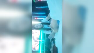 足療店巨乳技師 邊摸奶邊打手槍 顏值高 對白精彩 1