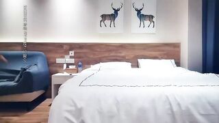 探花黃先生之今晚硬邦邦 高顏值波浪美女