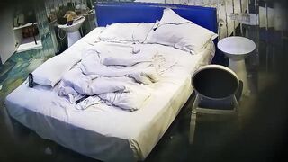 酒店攝影機偷拍 學生情侶淫蕩三天 各種情趣內衣各種姿勢-7