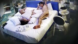 酒店攝影機偷拍 學生情侶淫蕩三天 各種情趣內衣各種姿勢-5